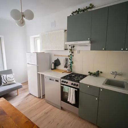 18 Powisle Apartment